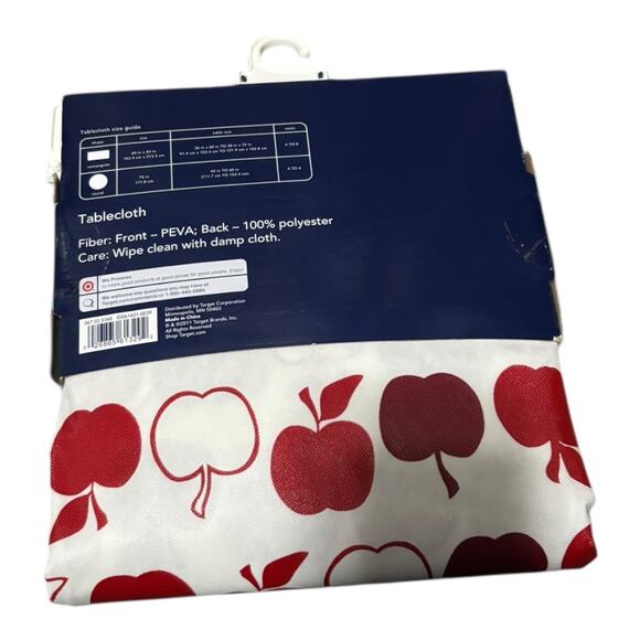 Room Essentials Red Apple Tablecloth 60in x 84in NEW In Package - Picture 2 of 3